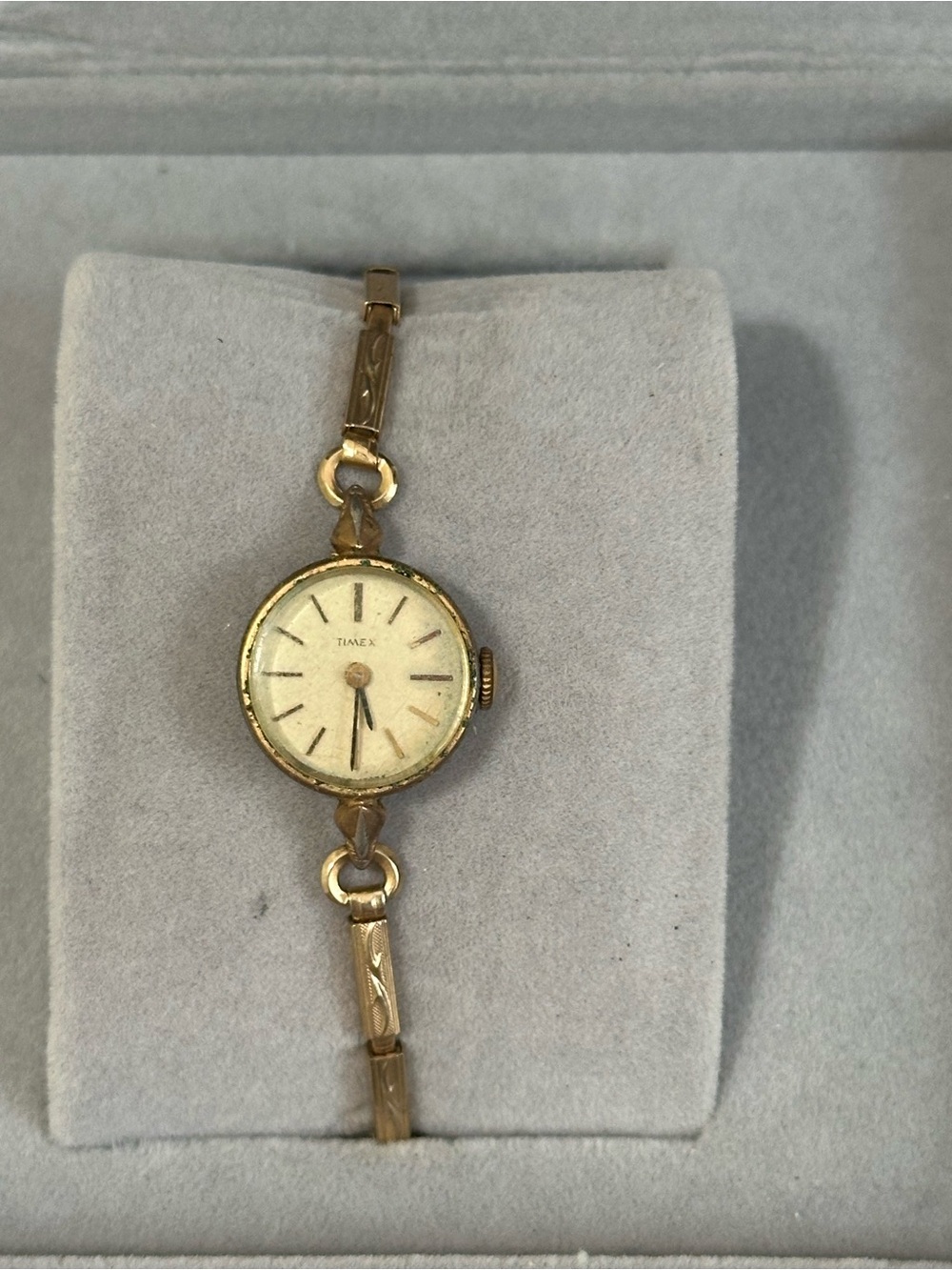 Vintage 1980S Time X Women’s Stainless Steel Basil Circular Women’s Watch